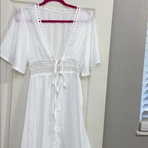 Women's flowing beach cover up